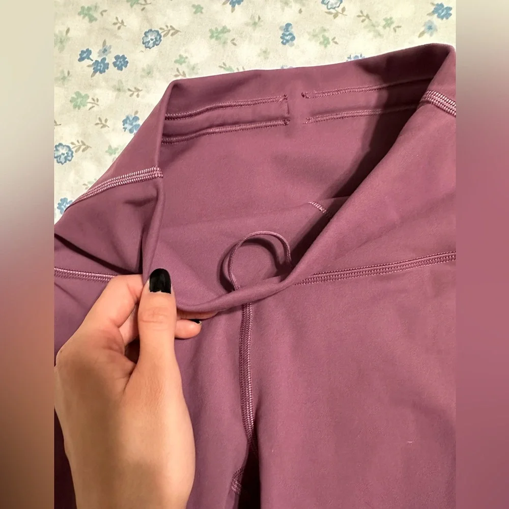 Lululemon Wonder Under High Rise Leggings Size 2 — Excellent Condition - Picture 10 of 10